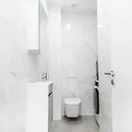 Riverview T2 Luxe 1 Floor Портіман