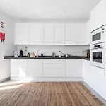 Riverview T2 Luxe 1 Floor Апартаменти Портіман